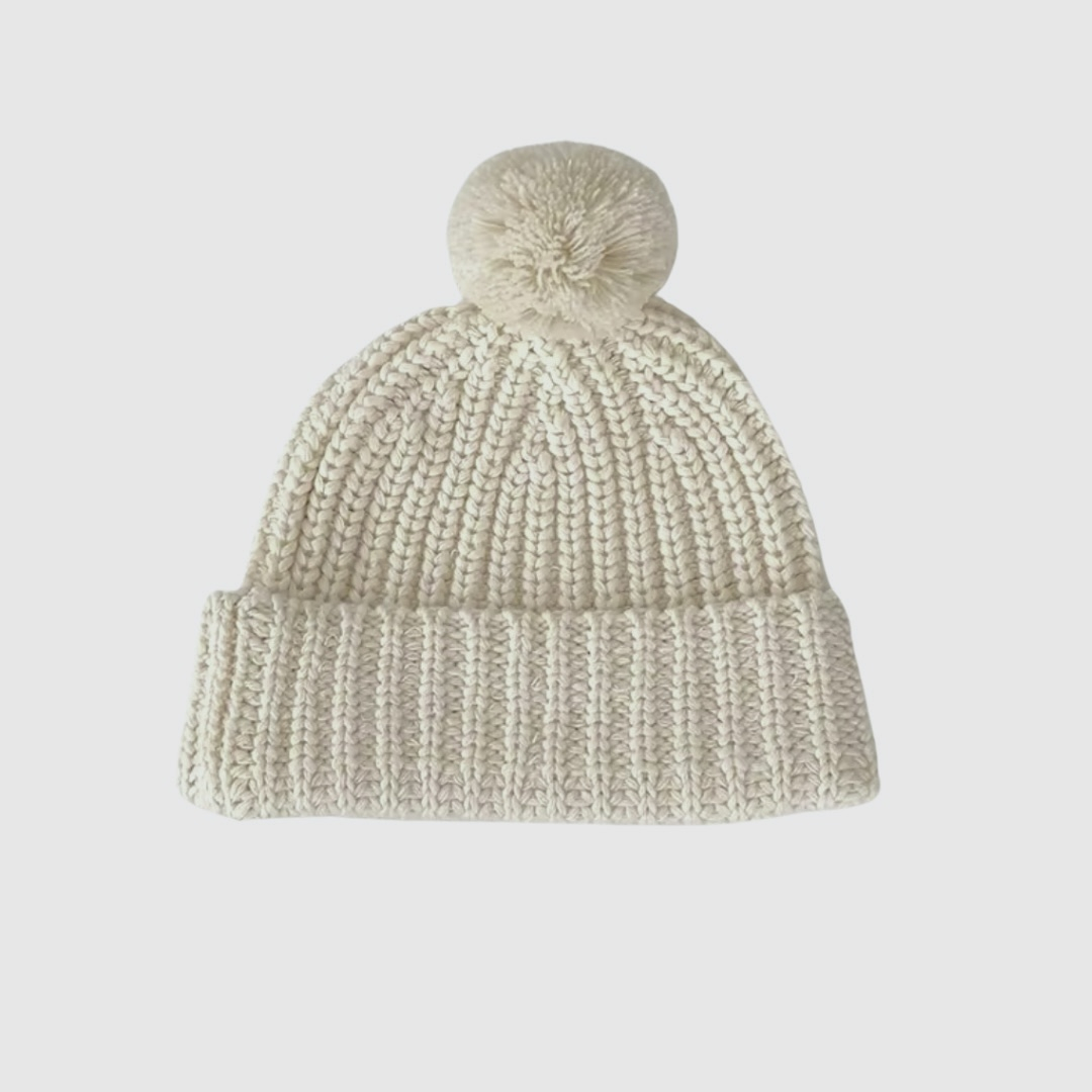 Creme knitted wintermuts baby 6-18M