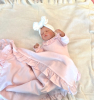 Pink girly ruffle dekentje