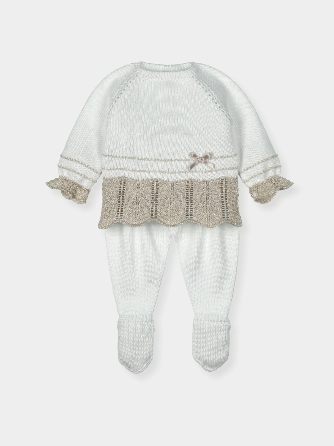 Sandy bow baby outfit